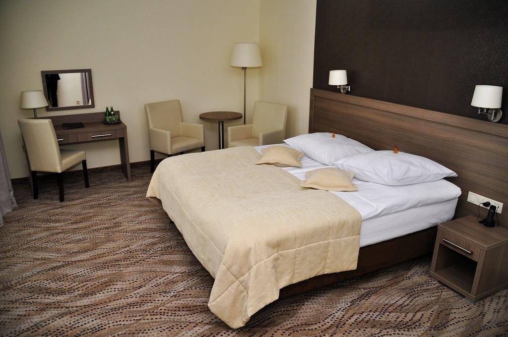 Hotel Gromada Arka Lux Koszalin Exterior foto